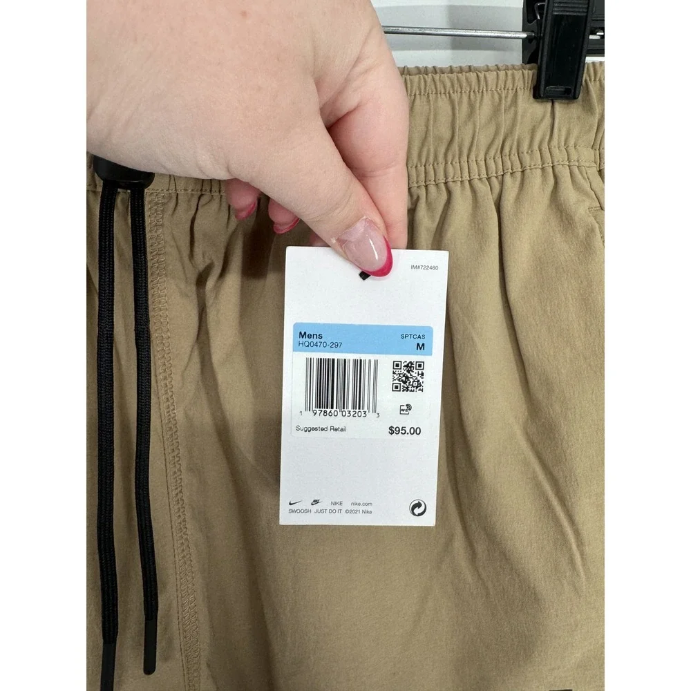 Nike Tech Woven Shorts Mens Medium Khaki Nylon Standard Fit Athletic HQ0470-297